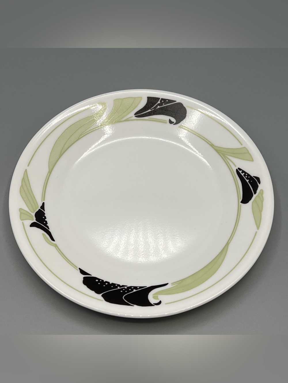 Vintage Corelle By Corning Black Orchid Flower 6.75" Bread/Dessert Plate